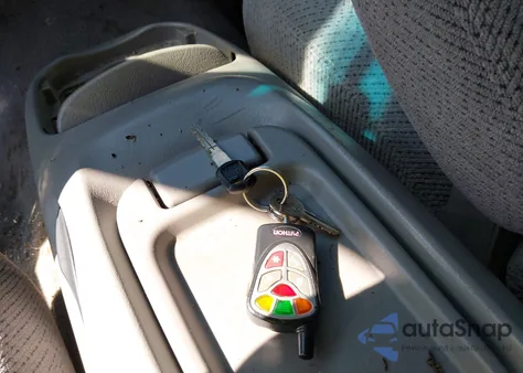 1998 Chevrolet C1500 Fleetside из США, поврежденный, VIN 1GCEC19M4WE155543